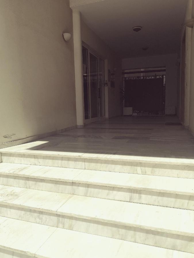 Kentia Modern/Artistic City Apartment イラクリオン エクステリア 写真